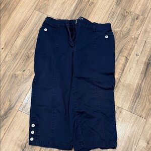 Navy capris